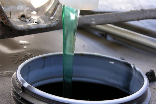 饱和树脂的主要原料