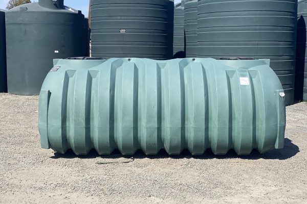 如何进行玻璃钢材料的腐蚀评估和清洗？