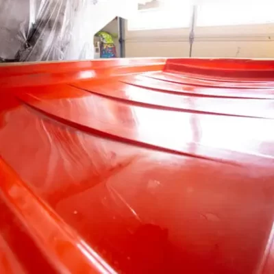 你能解释一下玻璃钢模具的涂层、抛光和覆盖保护层的作用吗？