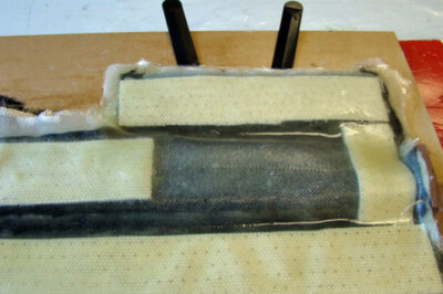 在选择玻璃钢模具树脂和纤维组合时，有没有一些常见的错误需要避免？