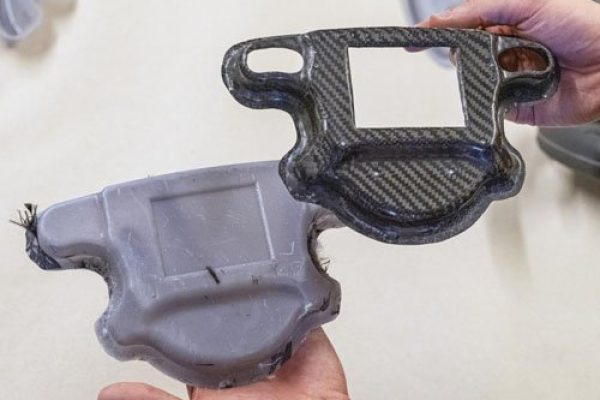 碳纤维在模具制造中的优势是什么？