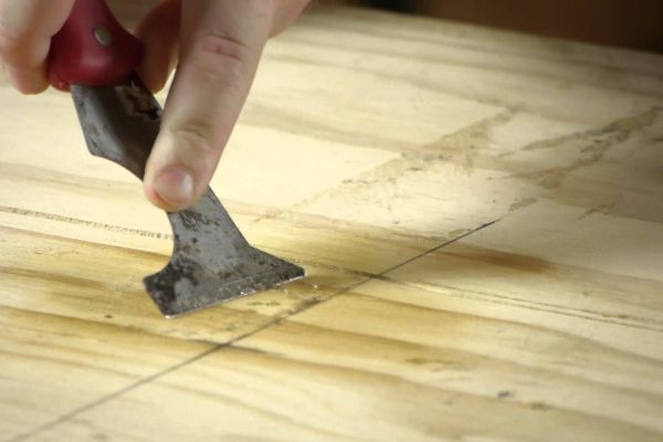 有没有其他化学物质可以用于去除固化的环氧树脂？