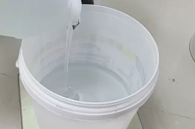 有哪些常见的树脂类型可以用于木头灌注？