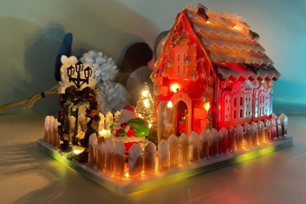 如何制作树脂圣诞屋