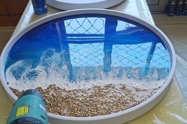 如何从头开始制作环氧树脂海洋桌