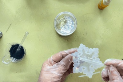 如何制作令人着迷的树脂雪花风铃？