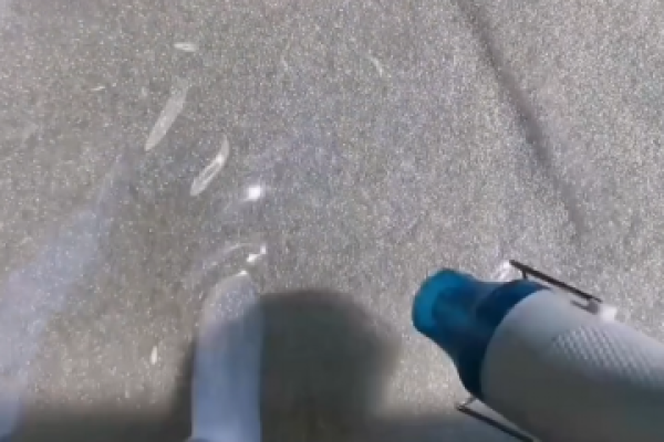 如何制作一块树脂‘水’？