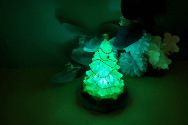 如何制作会发光的3D树脂圣诞树？