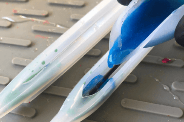 如何使用模具制作环氧树脂笔？