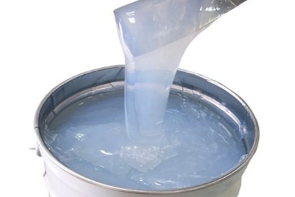 硅胶的耐候性受到哪些化学物质的影响？