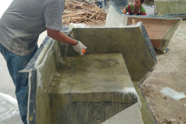 玻璃钢材料的制作过程是怎样的？