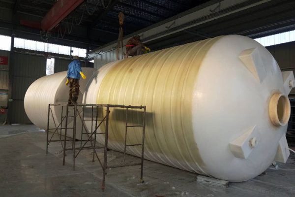 玻璃纤维含量和产品的重量之间有什么具体的关系？