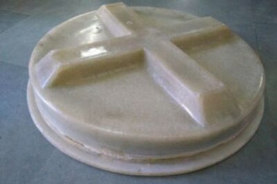 除了树脂有提高玻璃钢制品的耐腐蚀性的方法吗？