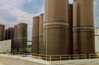 玻璃钢罐在高温环境下有哪些性能方面的限制？