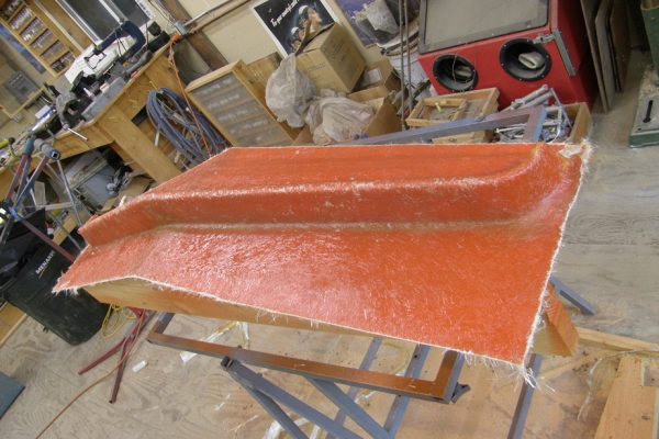 玻璃钢的树脂含量对耐腐蚀性有什么具体影响？