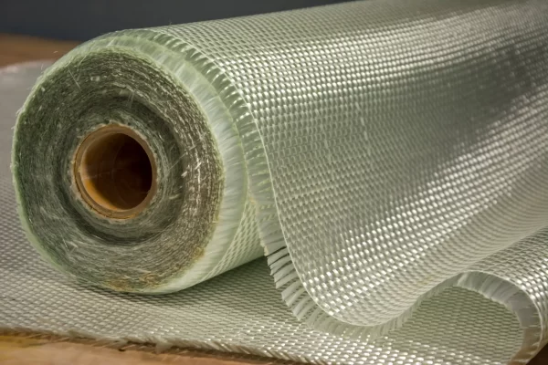 玻璃纤维的绝缘性能是否会受到化学物质的影响？