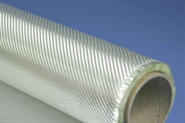 较重的玻璃纤维布在高温环境下的隔热性能如何？