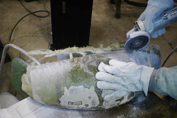 玻璃钢固化的温度和时间如何控制？