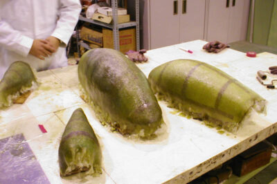 固化温度和时间对玻璃钢制品的强度和性能有什么影响？