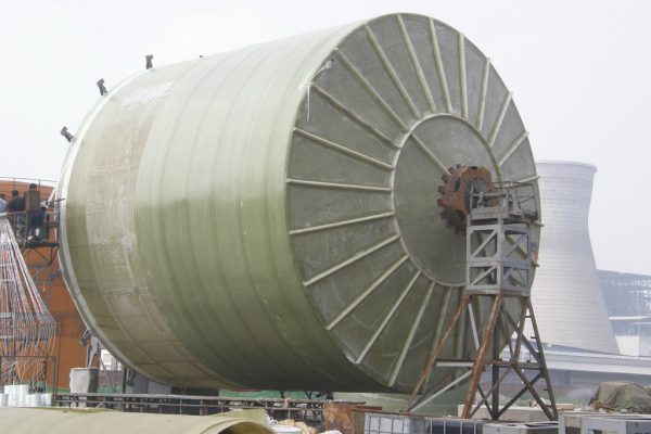 请问修复玻璃钢制品需要哪些专业知识和技能？