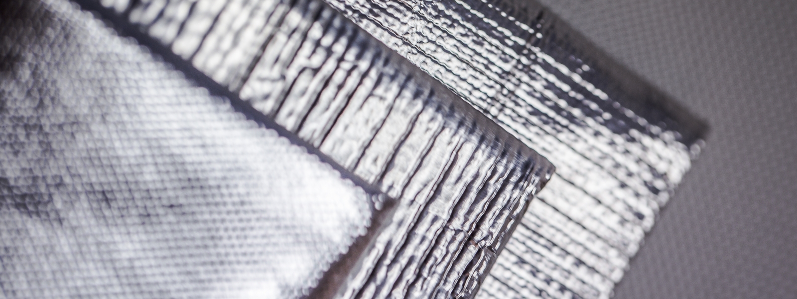 风电叶片预浸玻璃纤维布相比其他类型的布料有什么优势？