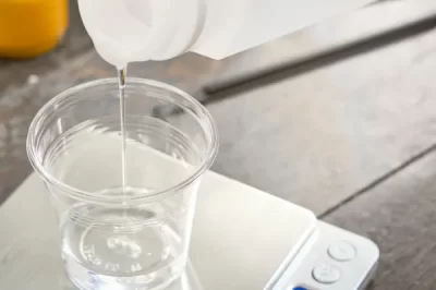 初学者的树脂铸造（如何制作树脂晶洞艺术）