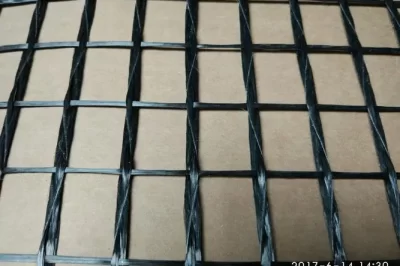 玻璃纤维网格布和碳纤维网格布在强度方面有何区别？