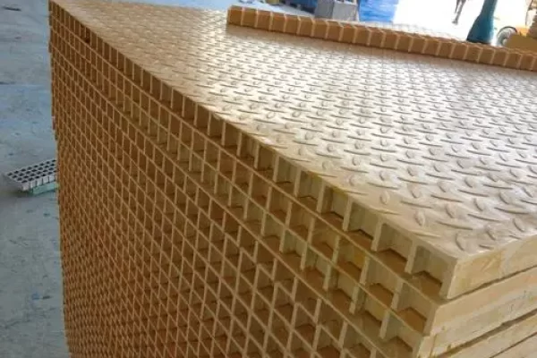 玻璃钢格栅盖板的防滑纹理如何修复或更换？