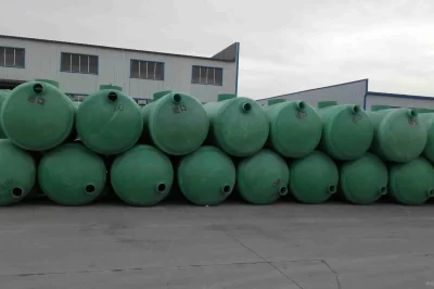 玻璃钢和不锈钢化粪池在安装和维护方面有何区别？