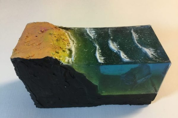 如何打磨树脂并且不失去其透明度