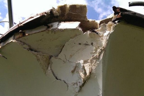 玻璃钢船烂个洞怎么修补（ 修补玻璃钢船洞步骤）