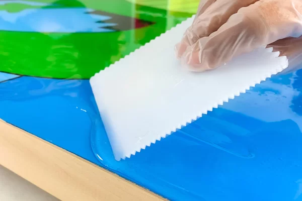 环氧树脂和浇注树脂一样吗？