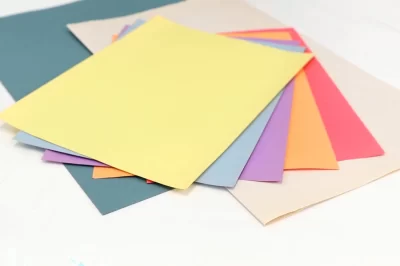 在纸张上使用树脂之前需要密封吗？