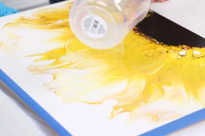 我可以倒多厚的艺术涂层环氧树脂？