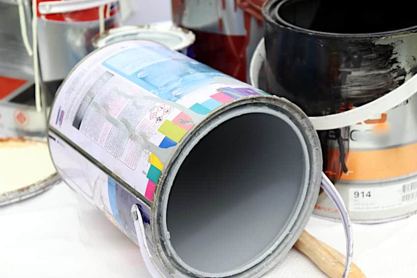 如何处理旧油漆 – 最安全的油漆丢弃方法