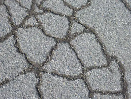 车道修复密封胶用于修复沥青车道的裂缝。