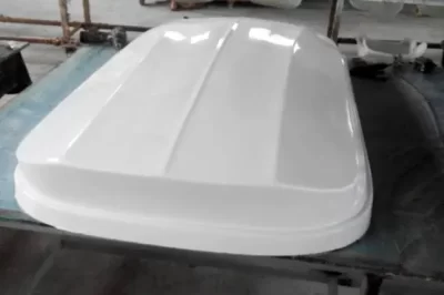 玻璃钢车顶破了如何修