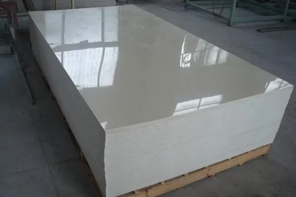 玻璃钢的性能与什么有关