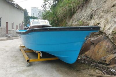 玻璃钢船底涂什么漆最好