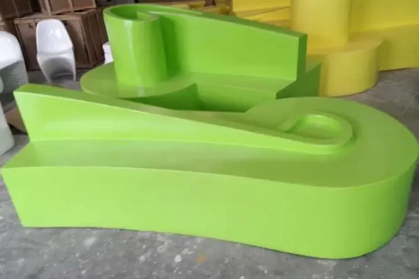 玻璃钢制品与传统材料相比有哪些优势？