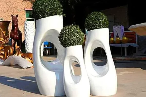 玻璃钢制品的未来：轻装上阵，创造无限可能