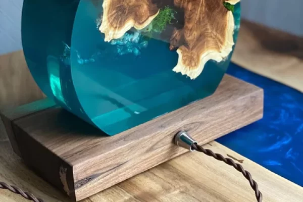 带 LED 灯的环氧树脂木灯 – 教程