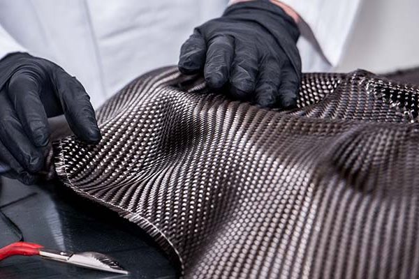 汽车内饰设计中的碳纤维应用