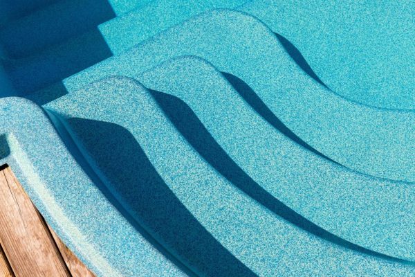 设计理念和功能，让您的玻璃纤维泳池个性化