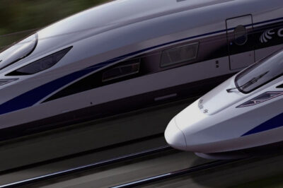 玻璃纤维属于玻璃吗？