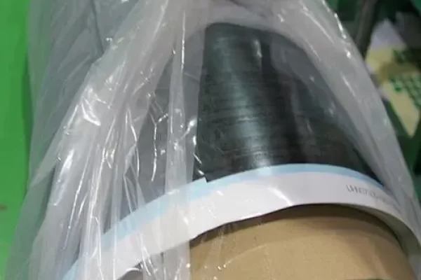 高尔夫挥杆速度和杆身弯曲：如何利用预浸料碳纤维