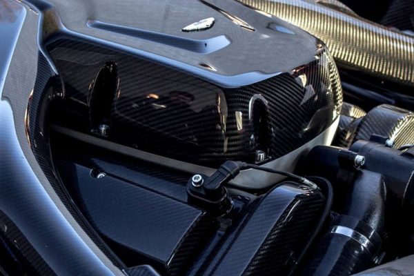 天气条件会影响碳纤维的耐久性吗？