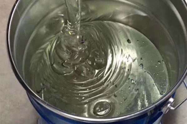 环氧树脂与哪种材料不能粘接