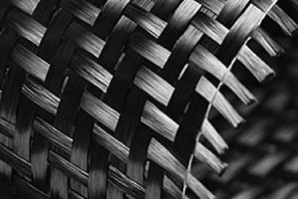 什么是碳纤维？它是如何制造的？它坚不可摧吗？