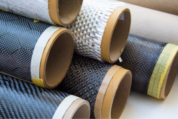 碳纤维和碳纤维增强塑料 (CFRP)